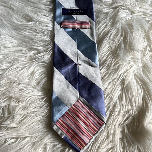 TED BAKER LONDON Blue Stripe Silk Blend Tie - Picture 2 of 4